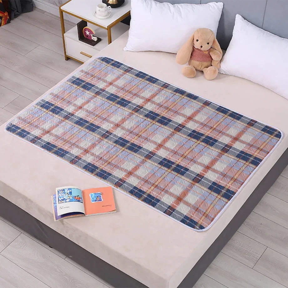 Comfortable and Breathable Waterproof and Washable Baby and Elderly Mattresses Soft and Skin Friendly Baby Bedding